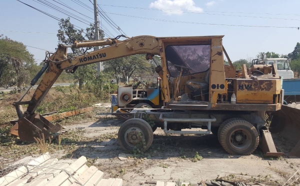 ขาย แบคโฮล้อยาง KOMATSU HW60 ขับเคลื่อนเพลาเดียว ทำงานช้าหน่อยต้องเช็คปั้มไฮดรอริค ราคาต่อรองได้