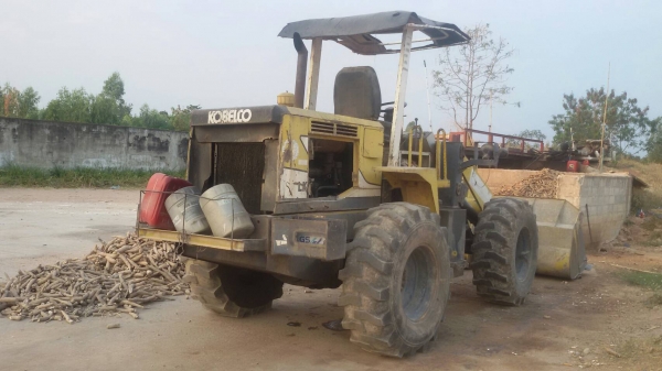 ขาย รถตัก KOBELCO LK120Z เอวอ่อน เครื่องดี ปั้มดี ยางสวย รถใช้งานอยู่ครับ ราคาต่อรองได้