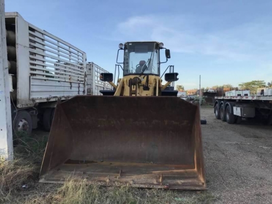 ขาย 1,250,000 รถตัก KOMATSU WA320-3 เครื่องดี เกียร์แรง สภาพพร้อมใช้ เอกสารเล่มทะเบียน  รถอยู่  นครปฐม โทร 0610710295