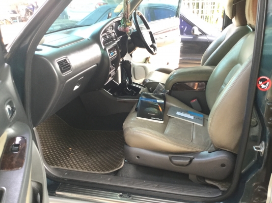 2004 FORD EVEREST 2.5 LIMITED 4WD ขับเคลื่อน4ล้อ รุ่นพิเศษ โฉม ปี03-06