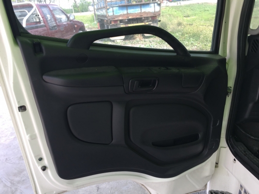 หัวเก๋ง 10 ล้อ HINO VICTOR FG8J  + ชุดไฟหน้า และกันชน - ของใหม ราคา 450,000 ต่อรอง มีให้เลือก 2 หัว