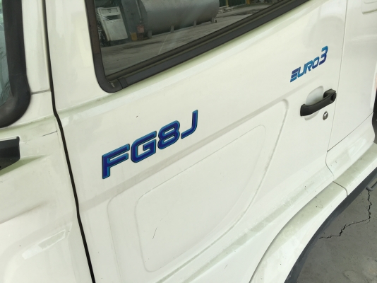 หัวเก๋ง 10 ล้อ HINO VICTOR FG8J  + ชุดไฟหน้า และกันชน - ของใหม ราคา 450,000 ต่อรอง มีให้เลือก 2 หัว