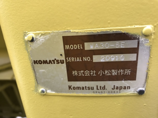 รถตัก komatsu wa30-5E