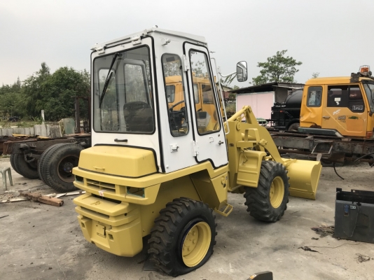 รถตัก komatsu wa30-5E รถตัก komatsu wa30-5E