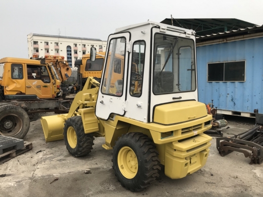 รถตัก komatsu wa30-5E รถตัก komatsu wa30-5E