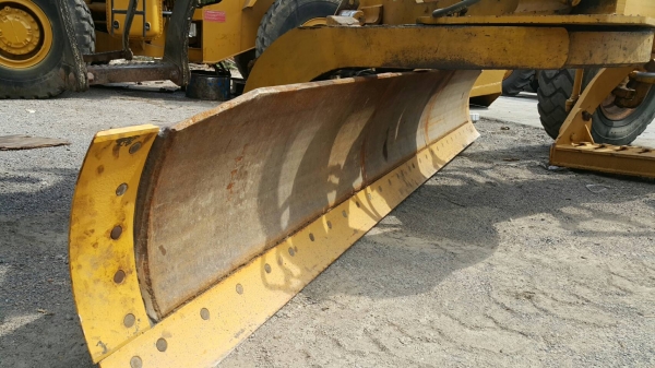 รถเกรด cat 140G s/n 12977 รถเกรด cat 140G s/n 12977