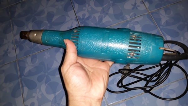 ขายเจียคอตรงMAKITA MADE IN JAPAN. ขายเจียคอตรงMAKITA MADE IN JAPAN.