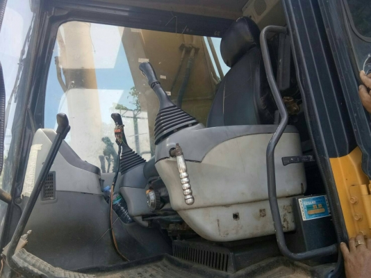 PC350-7รถแมคโคพร้อมหัวไวโบชั่วโมงหมื่นกลางๆพร้อมใช้งานเอกสารใบซื้อขายลงทำงานได้เลยครับราคาเบาๆ@2.95฿สนใจสอบถามได้ที่ ☎ 081-989-1989 + ID LINE : rangrayong หรั่งครับ