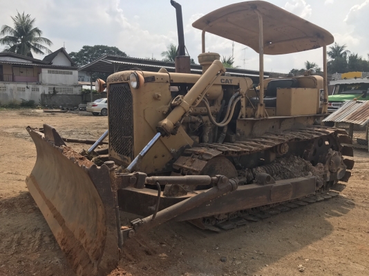 ขายรถแทรกเตอร์ CAT D4D ราคา 215,000 ต่อรอง เกียร์ตัด ตีนไก่ เครื่องฝาบาง แรง กำลังดี เกียร์ 5 เกียร์เดินหน้า เฟรมสวย ป๊อกเก็ต ล้อนำ พร้อมใช้สะภาพดี โซ้ตามสะภาพ บอร์ดี้รอบคันสวย รถใช้งานอยู่ สนใจโทรจองเลย ที่ 081-3531946 ID-LINE รถอยู่ราชบุรี