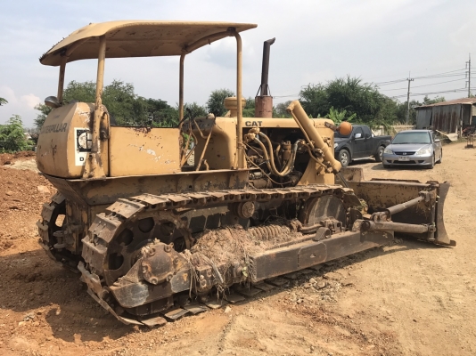 ขายรถแทรกเตอร์ CAT D4D ราคา 215,000 ต่อรอง เกียร์ตัด ตีนไก่ เครื่องฝาบาง แรง กำลังดี เกียร์ 5 เกียร์เดินหน้า เฟรมสวย ป๊อกเก็ต ล้อนำ พร้อมใช้สะภาพดี โซ้ตามสะภาพ บอร์ดี้รอบคันสวย รถใช้งานอยู่ สนใจโทรจองเลย ที่ 081-3531946 ID-LINE รถอยู่ราชบุรี