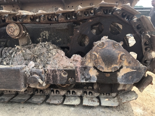 ขายรถแทรกเตอร์ CAT D4D ราคา 215,000 ต่อรอง เกียร์ตัด ตีนไก่ เครื่องฝาบาง แรง กำลังดี เกียร์ 5 เกียร์เดินหน้า เฟรมสวย ป๊อกเก็ต ล้อนำ พร้อมใช้สะภาพดี โซ้ตามสะภาพ บอร์ดี้รอบคันสวย รถใช้งานอยู่ สนใจโทรจองเลย ที่ 081-3531946 ID-LINE รถอยู่ราชบุรี