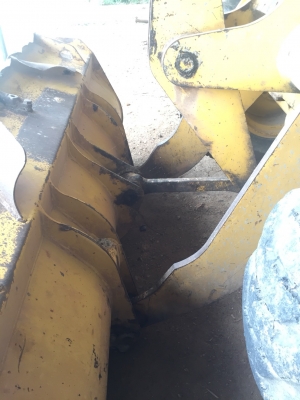 ขายรถตักล้อยาง KOMATSU WA100-1 สวยๆเดิมๆ สนใจโทร 081-970-1072