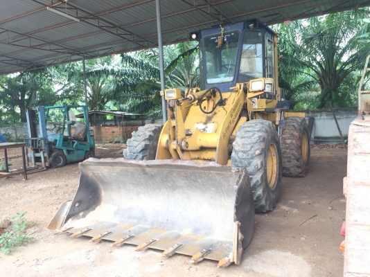 ขายรถตักล้อยาง KOMATSU WA100-1 สวยๆเดิมๆ สนใจโทร 081-970-1072 ขายรถตักล้อยาง KOMATSU WA100-1 สวยๆเดิมๆ สนใจโทร 081-970-1072