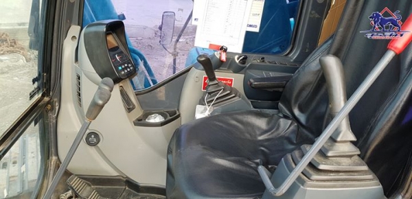 ขายรถแบ็คโฮ kOBELCO SK200-8 YN12 SuperX มีไลน์หัวกระแทก ใช้งาน 6 พันชั่วโมง