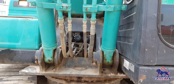 ขายรถแบ็คโฮ kOBELCO SK200-8 YN12 SuperX มีไลน์หัวกระแทก ใช้งาน 6 พันชั่วโมง