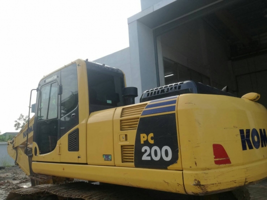 ขายดาวน์แบคโฮ KOMATSU PC200-8MO ทำงาน 3300ชั่วโมง สนใจโทร 081-970-1072