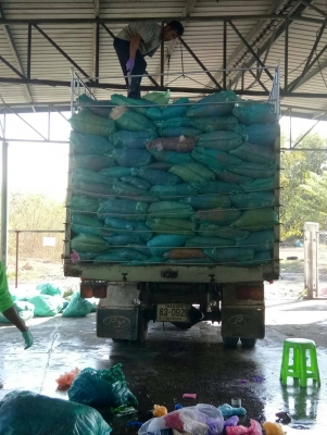 ขายรถหกล้อดั้ม hino ปี2547 ขายรถหกล้อดั้ม hino ปี2547