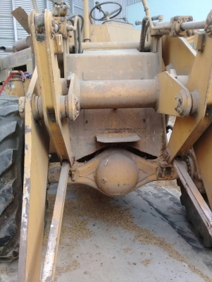 ขายรถตักล้อยาง2คัน TCMและCAT926E. ขาย900000.ตรมสภาพ