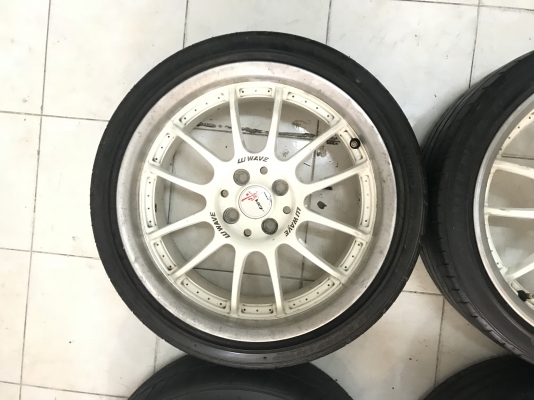 แม็ก 17x7.0 Et42 ขายตามสภาพ ไม่มีซ่อม ครับ ขายพร้อมยาง 205/40R17 ปี 12 ยกชุด 4500 พร้อมใช้ ID line T