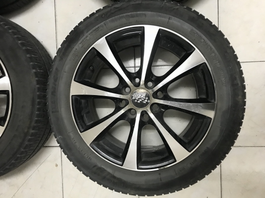 ล้อขอบ15กว้าง6.5 Et38 ไม่ซ่อมไม่ดุ้งสีเดิมๆ แถมยางชุด มิชลิน185/60/15ปี13ดอกยังใช้ได้ ขายยกชุด. 4800