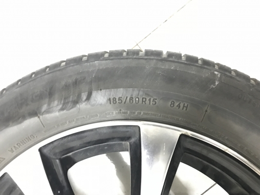 ล้อขอบ15กว้าง6.5 Et38 ไม่ซ่อมไม่ดุ้งสีเดิมๆ แถมยางชุด มิชลิน185/60/15ปี13ดอกยังใช้ได้ ขายยกชุด. 4800