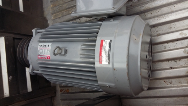 Motor Mitsubishi 7.5KW 220V 10แรง ของใหมเก่าเก็บ Motor Mitsubishi 7.5KW 220V 10แรง ของใหมเก่าเก็บ