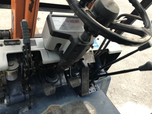 FORK LIFT- TOYOTA