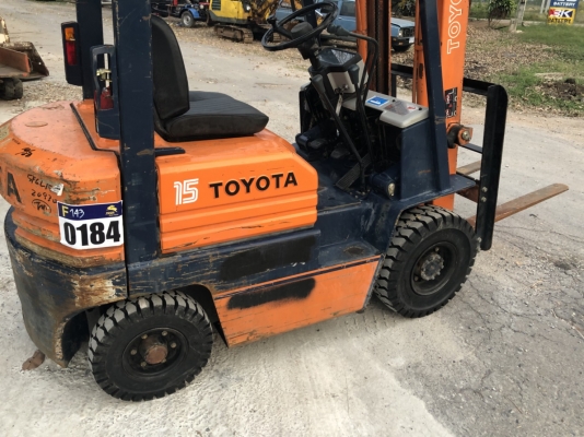FORK LIFT- TOYOTA
