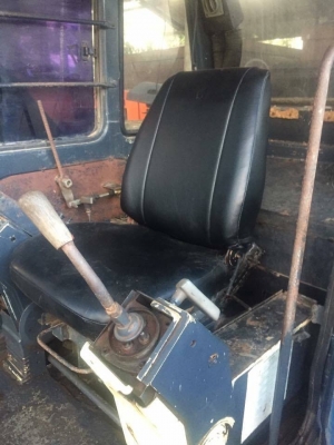 ขาย 595,000 KOBELCO sk 200-3 เครื่องดี ปั้มแรง ไฟฟ้าตัด เอวแน่น ช่วงล่างเต็ม เอกสารอินวอยทร์ รถอยู่ นครนายก 090-772-3710 090-772-3708