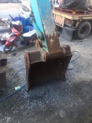 ขาย 595,000 KOBELCO sk 200-3 เครื่องดี ปั้มแรง ไฟฟ้าตัด เอวแน่น ช่วงล่างเต็ม เอกสารอินวอยทร์ รถอยู่ นครนายก 090-772-3710 090-772-3708