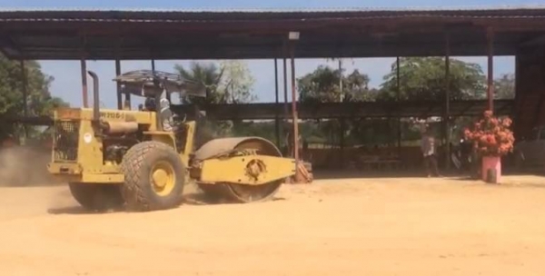 ขาย 495,000 รถบด BOMAX BW 212 D-2 เล่มทะเบียน 2 เพลา สั่นสะเทือน เครื่องดี เกียร์แรง เอวแน่น รถพร้อมใช้ รถอยู่ ศรีเกษ 090-772-3710 090-772-3708