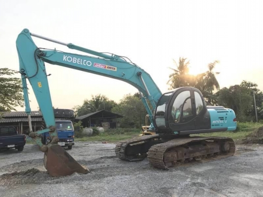 ขาย 695,000 บาท KOBElCO SK200 MarK 5 ธรรมดา เครื่องดี ปั้มแรง  เอวแน่น ไฟฟ้าครบ โซ่ใหม่ 1 ข้าง สภาพพร้อมใช้. เอกสารแจ้งจำหน่าย.   รถอยู่ นครปฐม โทร 0610710295