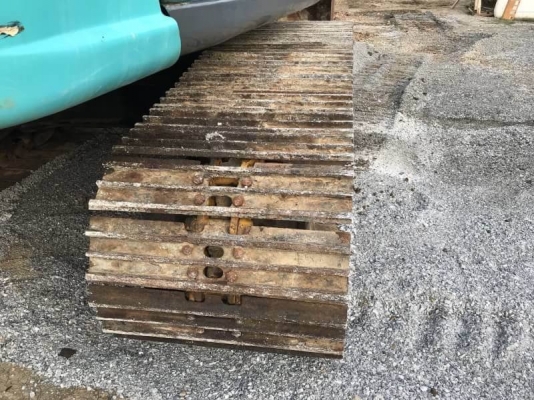 ขาย 695,000 บาท KOBElCO SK200 MarK 5 ธรรมดา เครื่องดี ปั้มแรง  เอวแน่น ไฟฟ้าครบ โซ่ใหม่ 1 ข้าง สภาพพร้อมใช้. เอกสารแจ้งจำหน่าย.   รถอยู่ นครปฐม โทร 0610710295