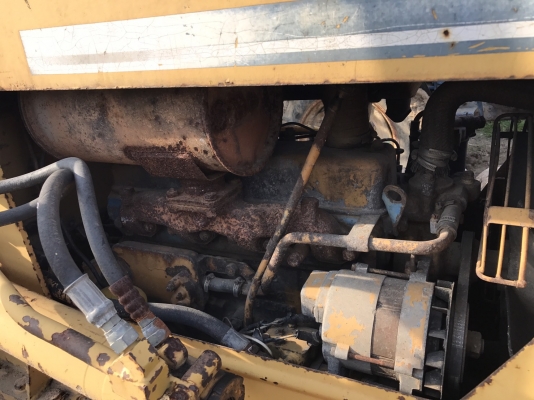 ขายรถแทรกเตอร์ KOMATSU D20-5 ราคา.170000 ต่อรอง ตีนเป็ด เกียร์ตัด ผานดันระบบปรับ 4 ทิศทาง เฟรมสวย เครื่อง ปั้ม แรง รถพร้อมใช้งาน สนใจโทร 081-3531946 ต่อ.บางนา &amp; ID-LINE รถอยู่ ราชบุรี