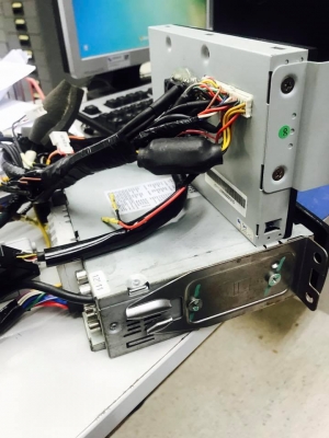 ขายalpine dva-9861e พร้อมจอ+รีโมท จอขาวนะ