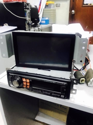 ขายalpine dva-9861e พร้อมจอ+รีโมท จอขาวนะ