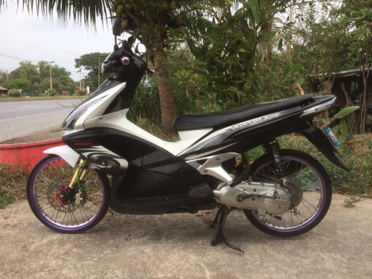 Honda Air blade สีดำ-เทา เครื่องดี สภาพดี พร้อมใช้งาน Honda Air blade สีดำ-เทา เครื่องดี สภาพดี พร้อมใช้งาน