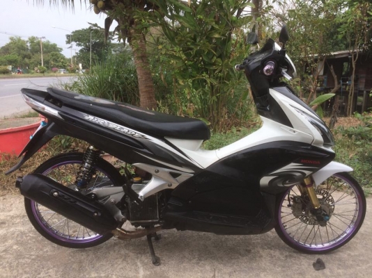 Honda Air blade สีดำ-เทา เครื่องดี สภาพดี พร้อมใช้งาน Honda Air blade สีดำ-เทา เครื่องดี สภาพดี พร้อมใช้งาน