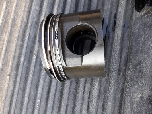 ขายลูกสูบฮีโน่P11แท้ติดรถพร้อมส่ง ขายลูกสูบฮีโน่P11แท้ติดรถพร้อมส่ง