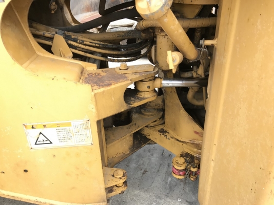 CAT 950F2 นำเข้าจากญี่ปุ่น ไม่เคยใช้งานในไทย รถถึงเมืองไทยแล้วครับ