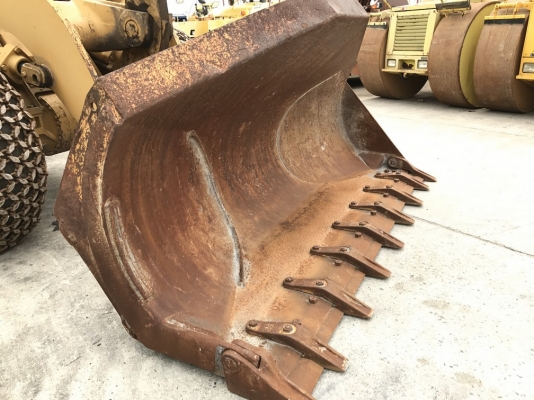 CAT 950F2 นำเข้าจากญี่ปุ่น ไม่เคยใช้งานในไทย รถถึงเมืองไทยแล้วครับ