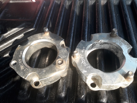 ขายสเปยร์เซอร์รองหัวโช้ควีโก้ครับ