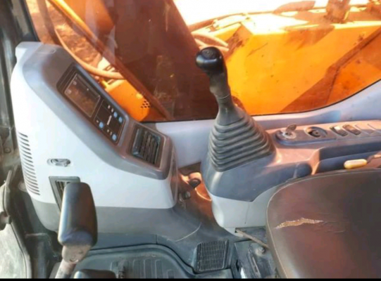 pc78usระบบดีช่วงล่างเต็ม เล่มทะเบียนครบ มีสายหัวเจาะ