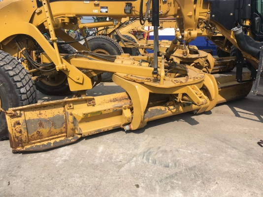 รถเกรด CAT  : 140M  ปี2010  7,900ชม. สภาพสวยๆตรงจาก USA 0988585524สามภพครับ