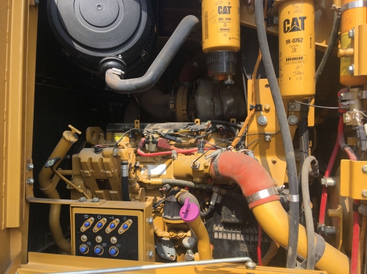 รถเกรด CAT  : 140M  ปี2010  7,900ชม. สภาพสวยๆตรงจาก USA 0988585524สามภพครับ