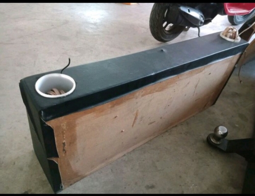 ลำโพงซับ10 ว๊อยคู่พร้อมตู้หลังเบาะ4ประตูหรืมใส่ตอนเดียวได้