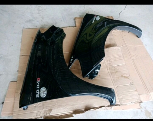 แก้มหน้าวีโก้ และฟอจูเนอร์ แท้ถอด1คู่ พร้อมโป่งคิ้วล้อ