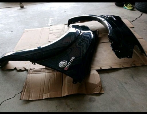 แก้มหน้าวีโก้ และฟอจูเนอร์ แท้ถอด1คู่ พร้อมโป่งคิ้วล้อ