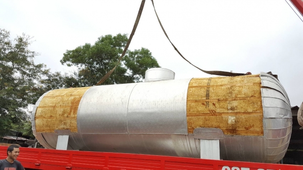 ถังสแตนเลส ขนาด 8600 ลิตร