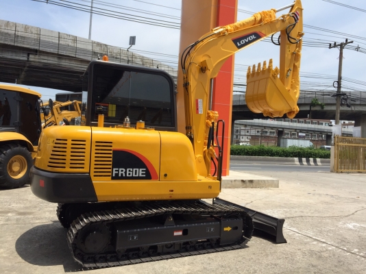 ใหม่!!รถขุดดินตีนตะขาบ FR60E มีประสิทธิภาพสูงประหยัดเชื้อเพลิงพร้อมใช้งาน